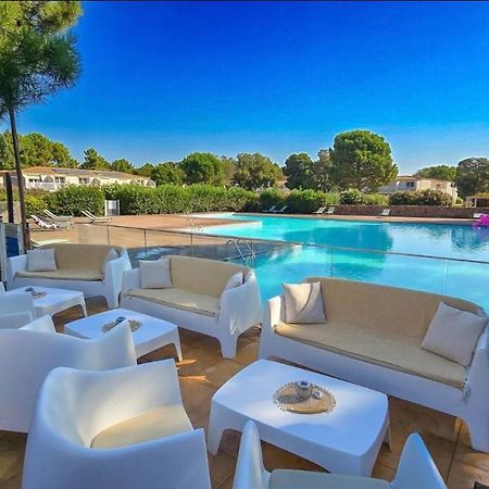 Fiori Di Cala Rossa Residence Hoteliere Lecci Luaran gambar