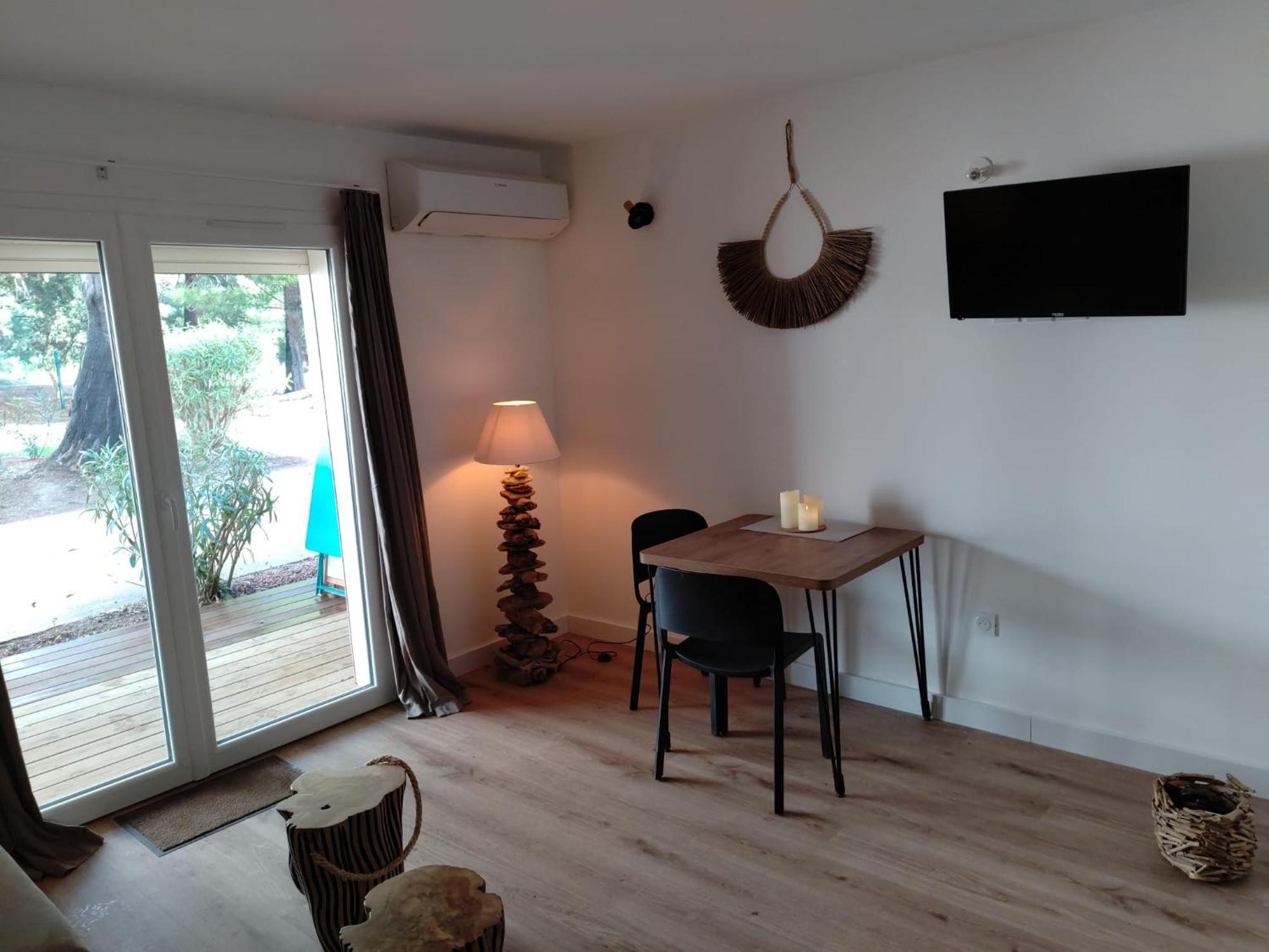 Fiori Di Cala Rossa Residence Hoteliere Lecci Luaran gambar