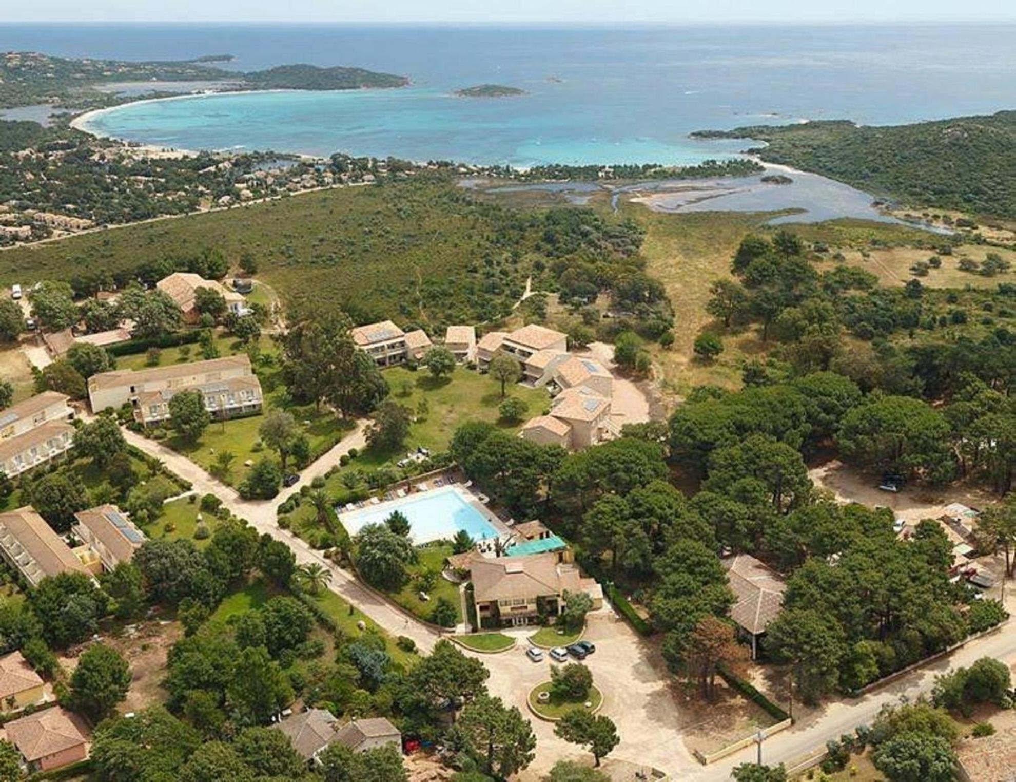 Fiori Di Cala Rossa Residence Hoteliere Lecci Luaran gambar