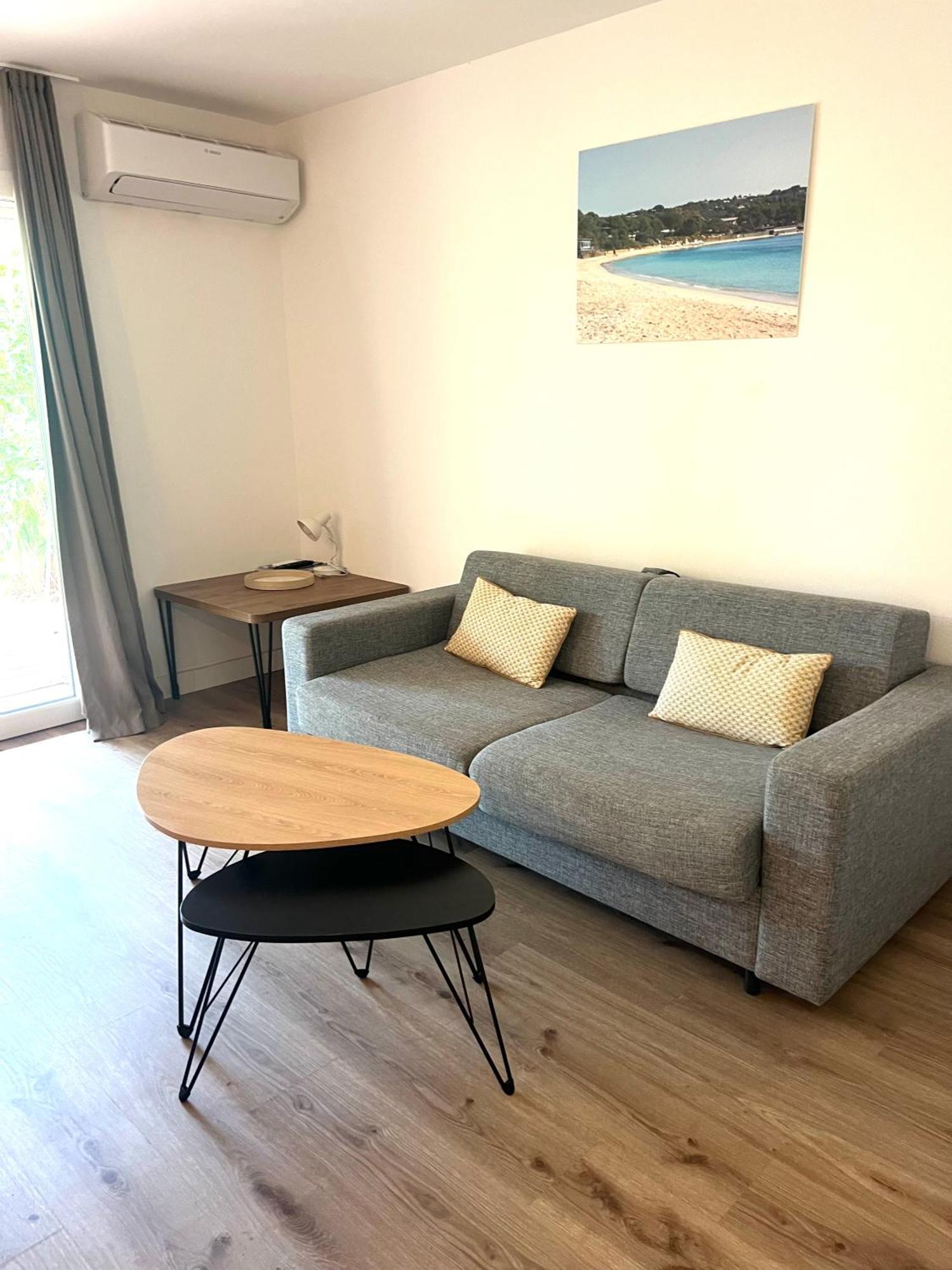 Fiori Di Cala Rossa Residence Hoteliere Lecci Luaran gambar