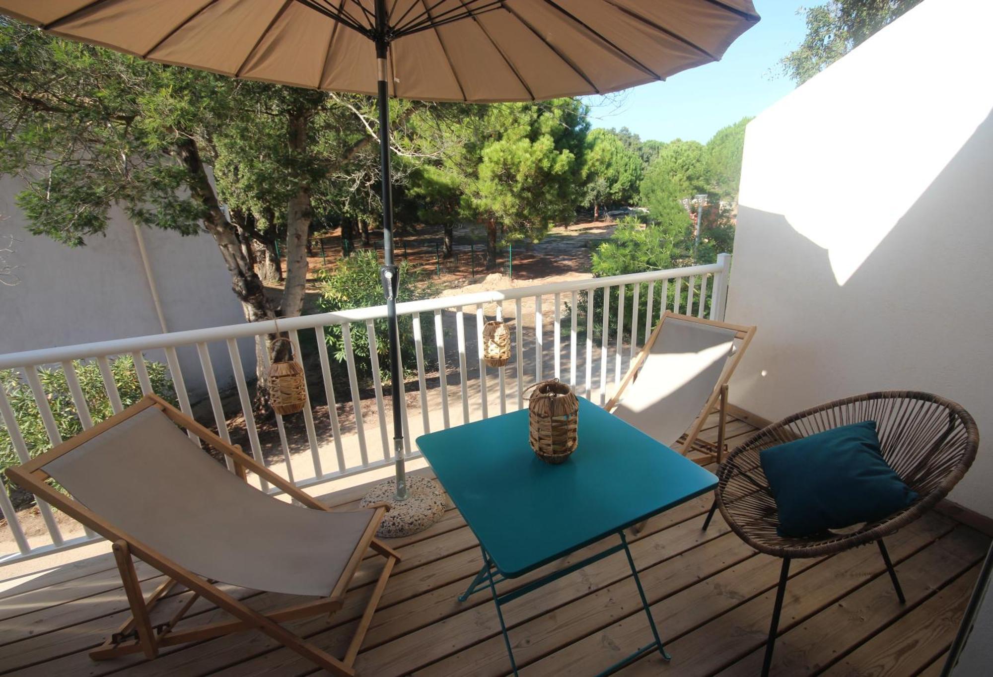Fiori Di Cala Rossa Residence Hoteliere Lecci Luaran gambar
