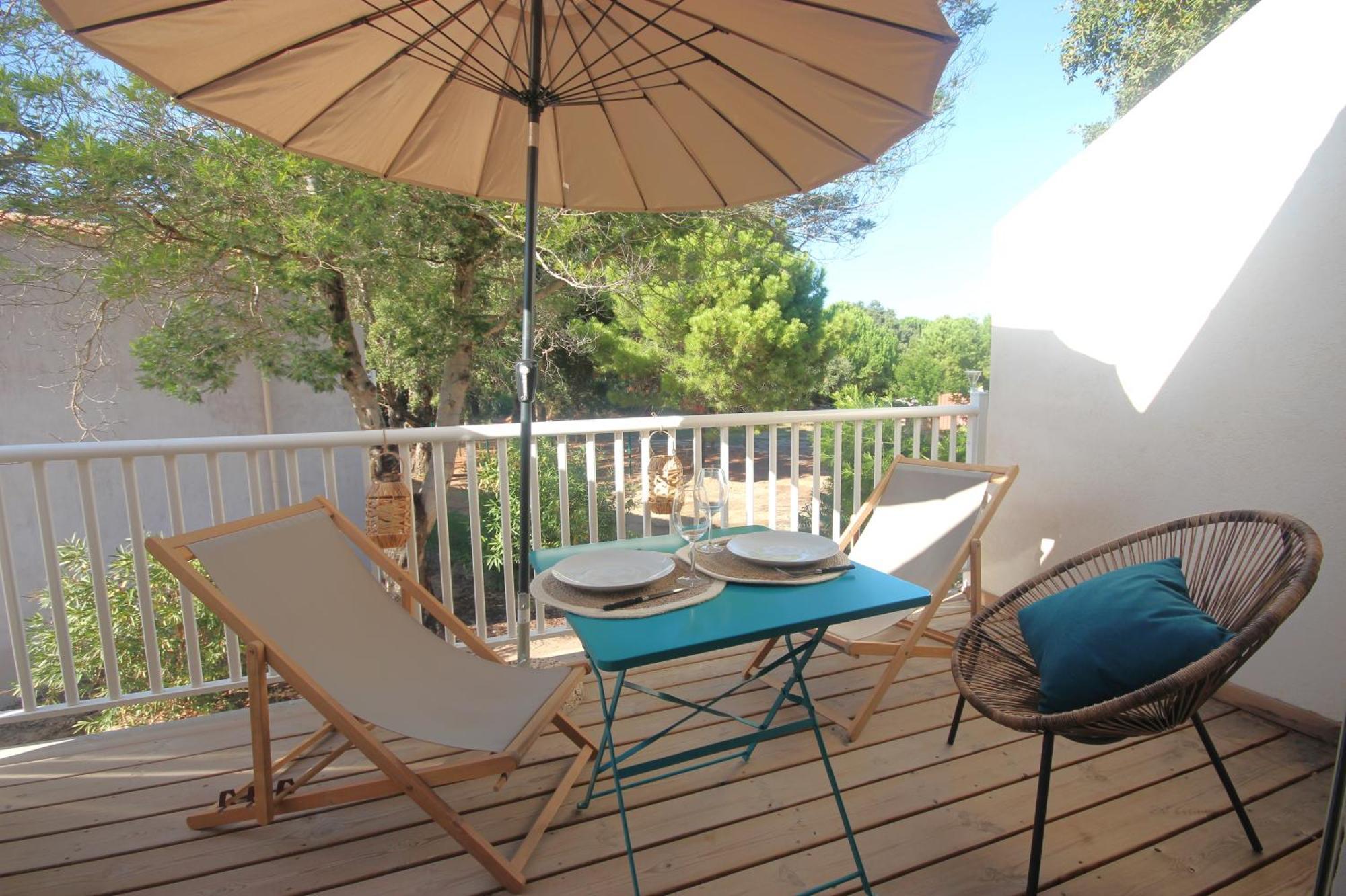 Fiori Di Cala Rossa Residence Hoteliere Lecci Luaran gambar
